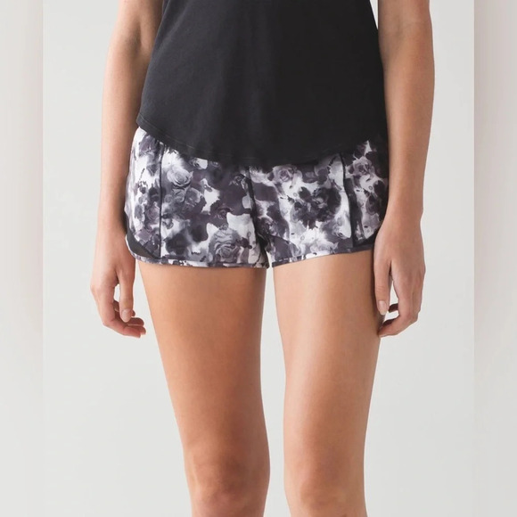 Lululemon Hotty Hot Short Mini Obscurred Black Dusty Mauve / Black Size 10 - Picture 1 of 10